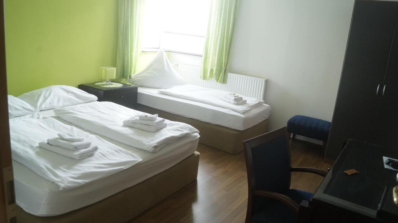 Zum Landhaus Dannenbuettel Sassenburg Bagian luar foto